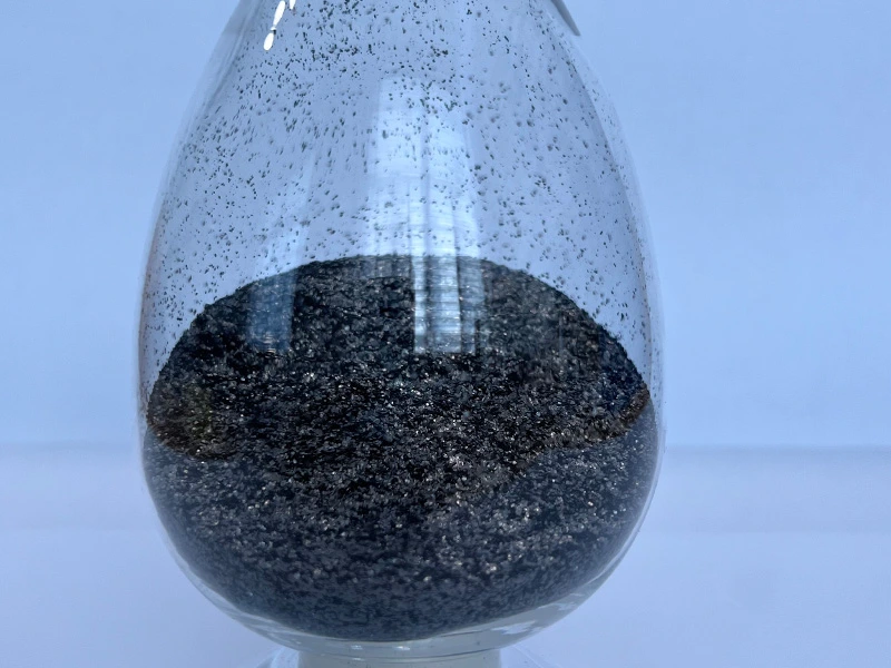 Причины появления примесей в расширяющемся графитовом порошке