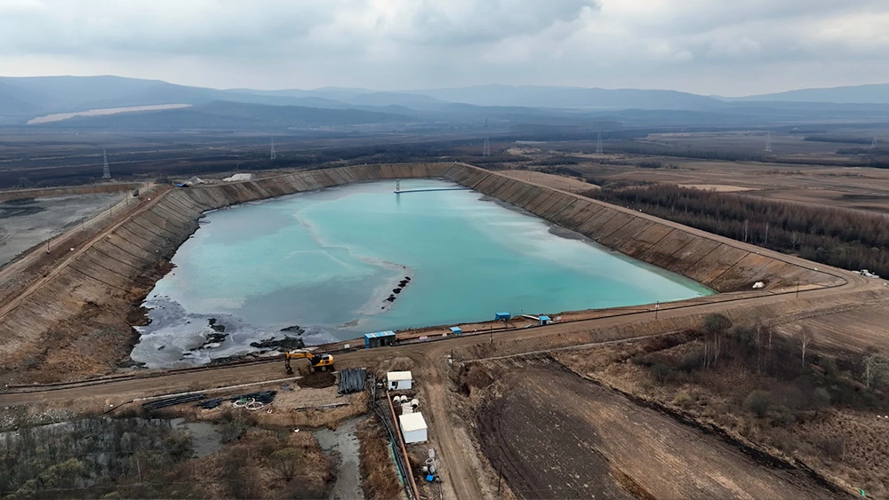 Завод в Луобее